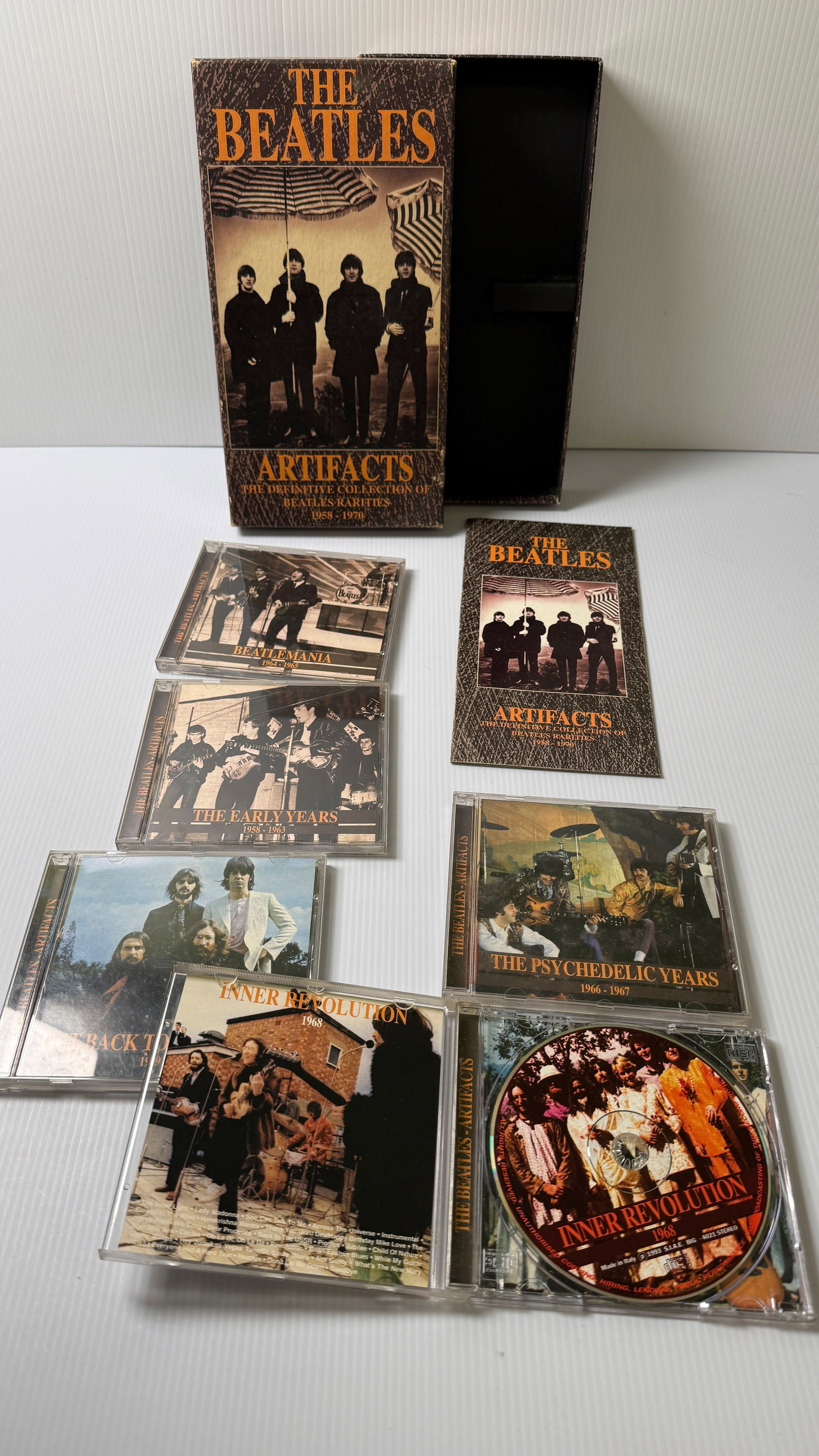BEATLES BOOT BOX SET - The Beatles – Artifacts - 2