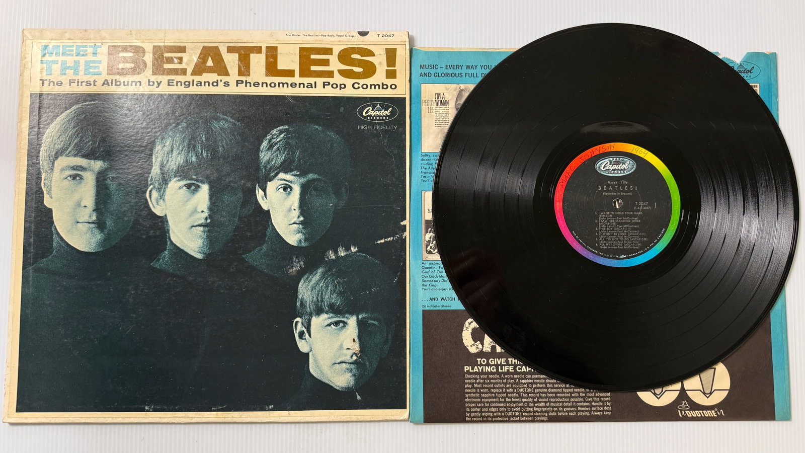 MEET THE BEATLES! - T-2047 - GOOD ! (1 of 1)