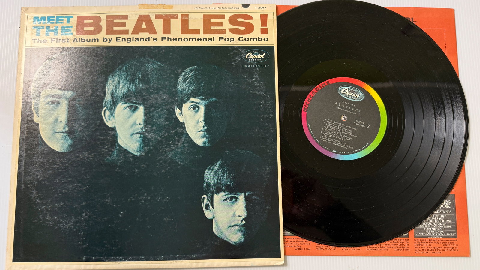 MEET THE BEATLES! - T-2047 - VG+ (1 of 1)