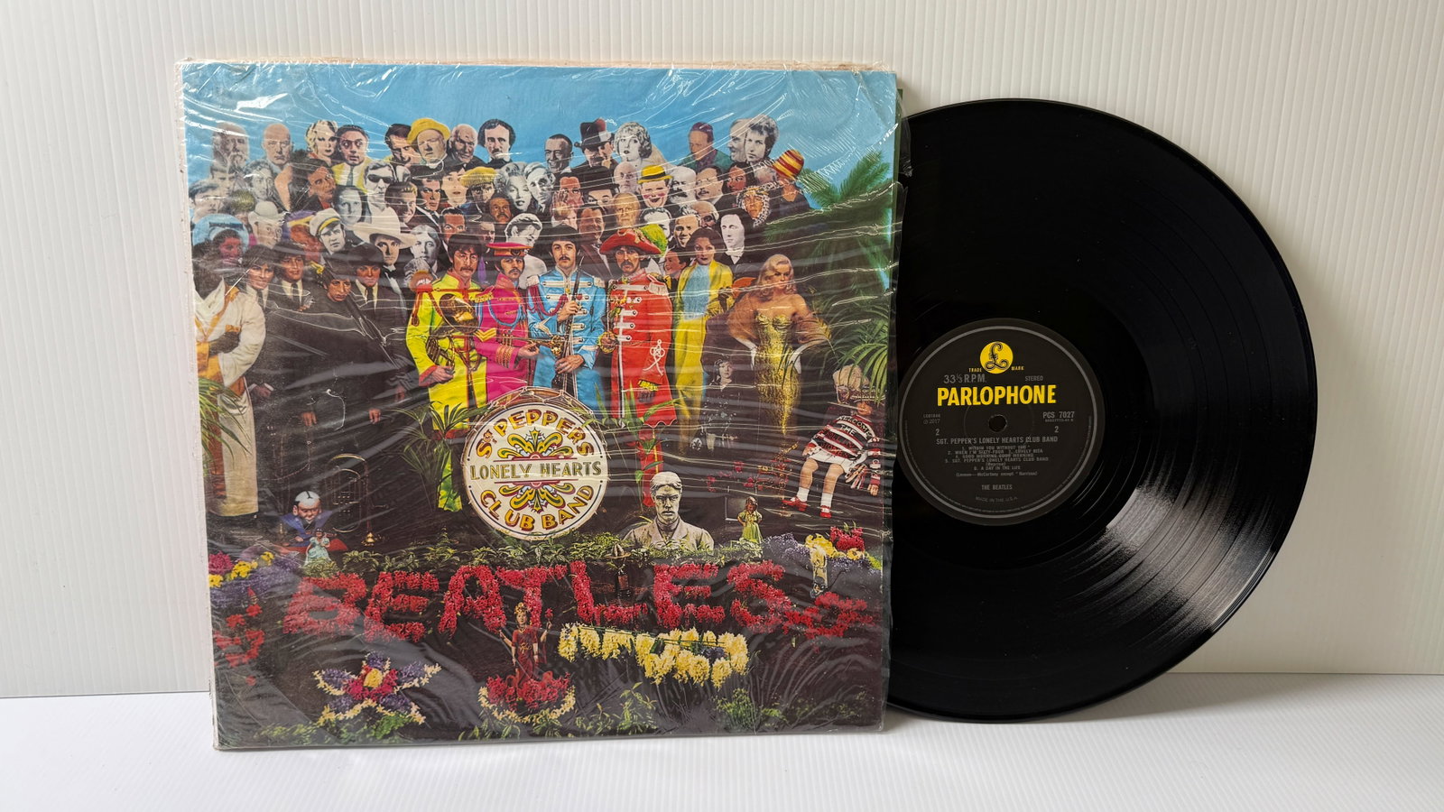 SGT. PEPPERS - 2017 RE-MASTER WITH INSERT: SGT. PEPPERS - 2017 RE-MASTER WITH INSERT ($100-$150). SGT. PEPPERS - 2017 RE-MASTER WITH INSERT. PARLAPHONE. PCS-7027 WITH SHRINK