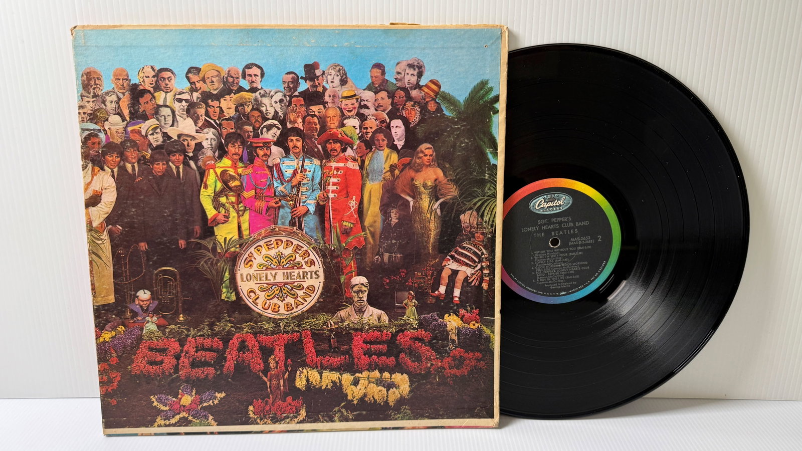 SGT. PEPPERS - MONO - SCRANTON - WITH INSERT: SGT. PEPPERS - MONO - SCRANTON - WITH INSERT ($25-$200).