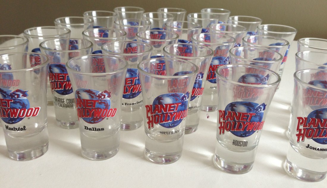 LOT of 30 PLANET HOLLYWOOD SHOT GLASSES: LOT of 30 PLANET HOLLYWOOD SHOT GLASSES From around the globe including: Montreal, Dallas, Chicago, Myrtle Beach, Seattle, Houston, Johannesburg, Aspen, Ft. Lauderdale, Tel Aviv (RARE ! ! !) , Cabo Sa
