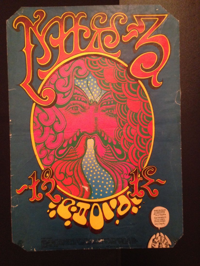 Chuck Berry Poster - Denver Dog 1967 (FDD012): Chuck Berry Poster - Denver Dog (Denver, CO) Nov 17, 1967 (FDD012). The poster was only printed once before the concert. It measures 14" x 19 7/8”. ARTIST: Victor Moscoso, Rick Griffin. PERFORMERS: 