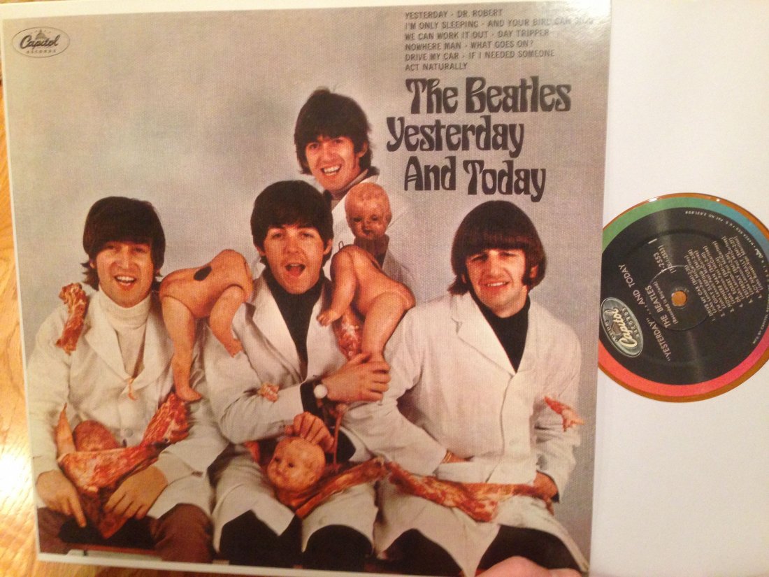 RARE - BEATLES BUTCHER COVER BOOTLEG: F E A T U R E D I T E M ! ! ! WOW - BEATLES BUTCHER COVER BOOTLEG. Amazing bootleg of theBeatles Yesterday and Today album with Butcher Cover. Capitol T2553. Mono. They really got this one down good