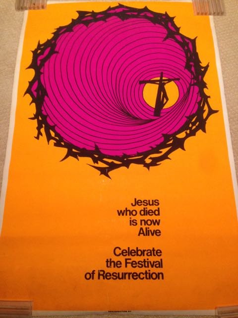 VINTAGE 70'S RESURRECTION OF JESUS BLACKLIGHT POSTER: VINTAGE 70'S RESURRECTION OF JESUS BLACKLIGHT POSTER. JESUS WHO DIED IS NOW ALIVE. CELEBRATE THE FESTIVAL OF RESURRECTION. BEAUTIFY SOLID COLORS WITH JESUS ONT HE CROSS AND A CROWN OF THORNS.
