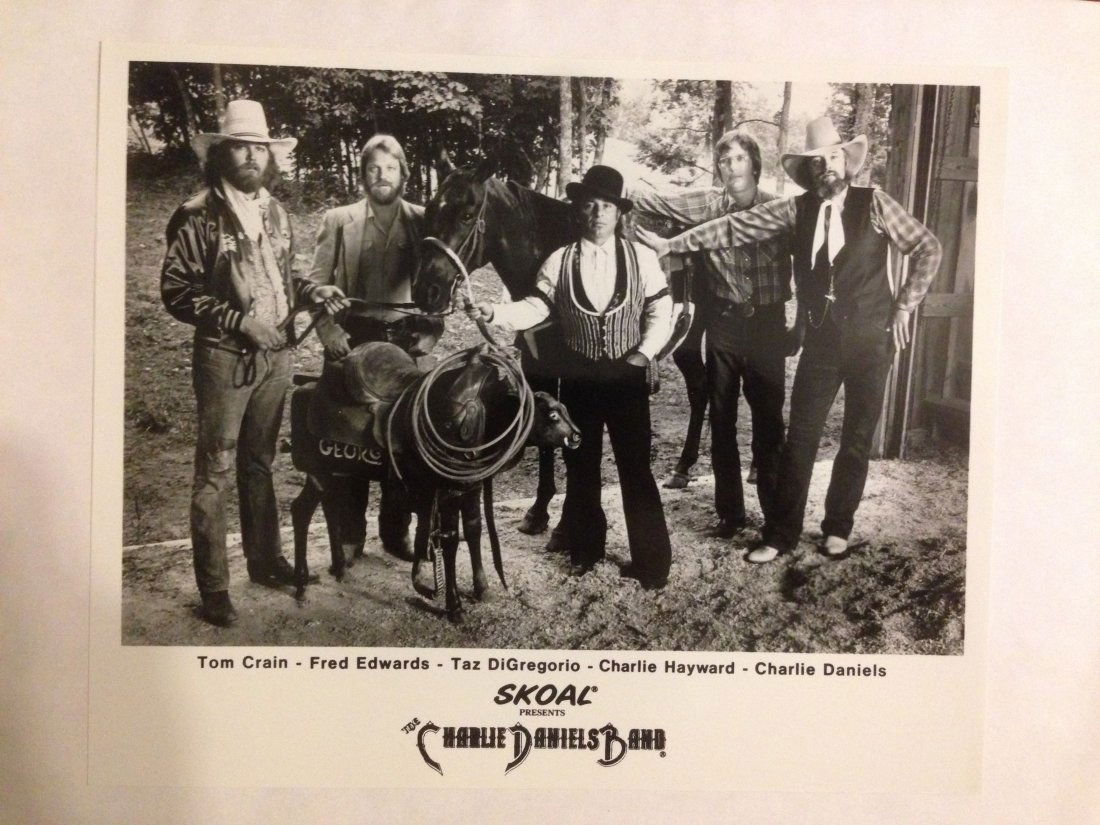 SET of 12 VINTAGE PROMO PICTURE Featuring CHARLIE: SET of 12 VINTAGE PROMO PICTURE Featuring CHARLIE DANIELS and MORE. Hank Williams, Merle Haggard, Delbert McClinton, John Anderson, Ricky Skaggs, Sons of the Pioneers, George Jones, VERY EARLY CHARLIE