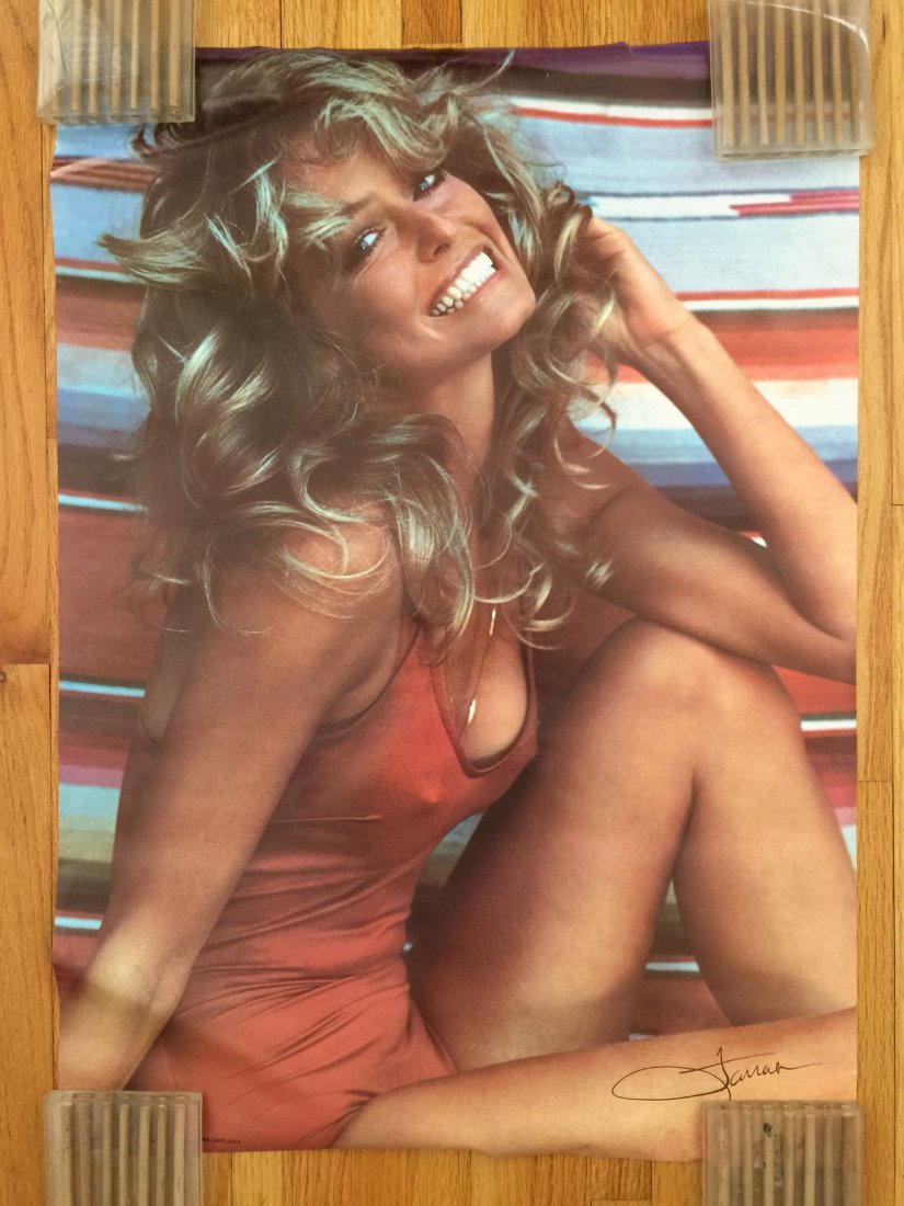 Original 1976 Pin-Up poster FARRAH: Original near mint 1976 Pin-Up poster "FARRAH!" (Hottest of Charlie's Angels!) Is there any guy around today that doesn't remember this poster?