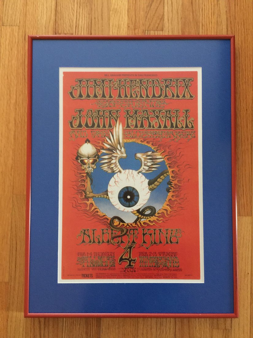 JIMI HENDRIX POSTER - FLYING EYEBALL: JIMI HENDRIX POSTER - FLYING EYEBALL. We cannot verify the version of this poster, as it is not a standard size. It does have all the markings of a SECOND PRINT ! We have not been able to verify it as