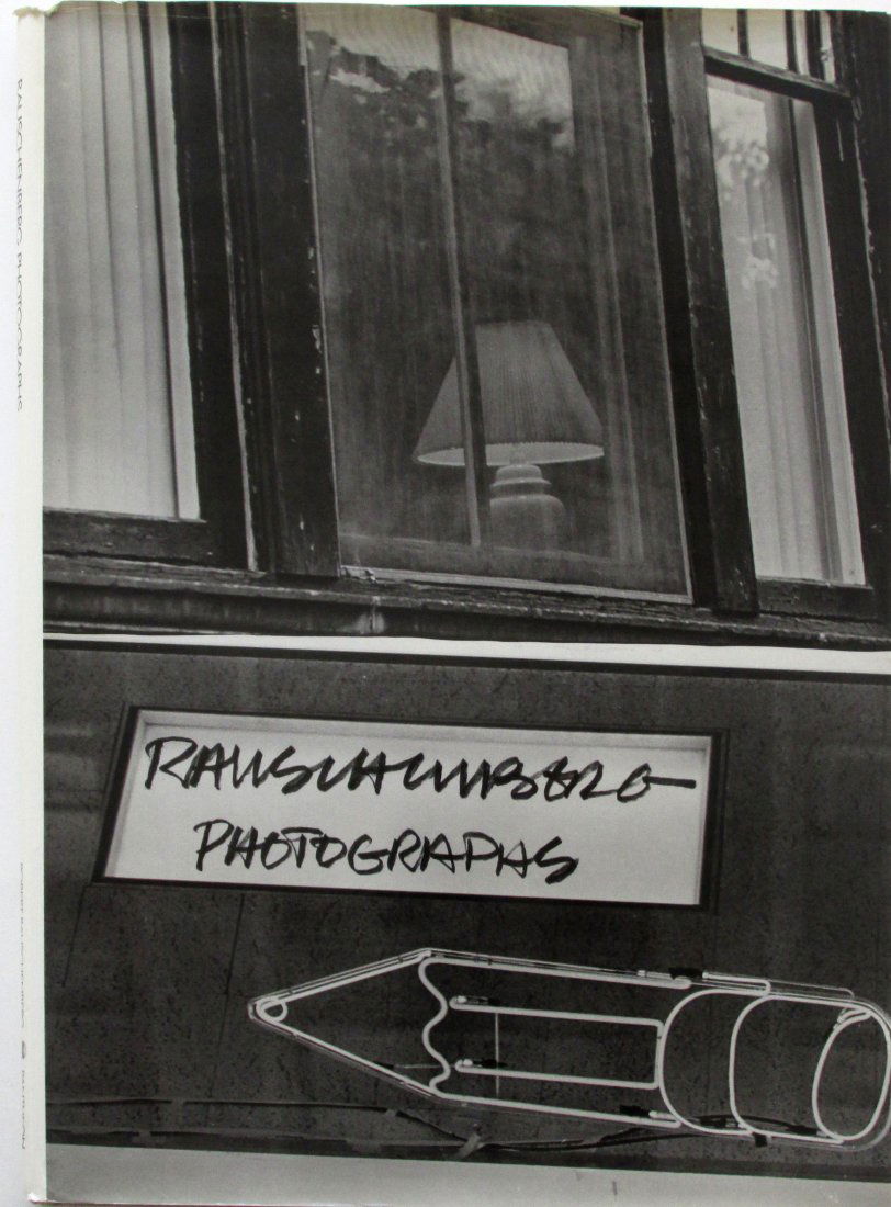 Rauschenberg, Robert - Rauschenberg Photographs -: Rauschenberg, Robert - Rauschenberg Photographs - Pantheon - 1981 1st ed. vg. DJ top front edge curled. Slight age mottling on flyleafs.