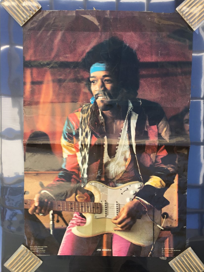 TWO VINTAGE 70'S JIMI HENDRIX POSTERS (1 of 2)