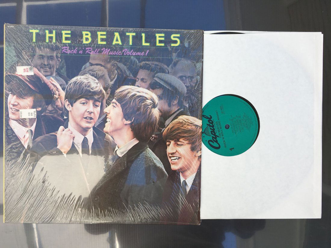 THE BEATLES - Rock n' Roll Music Vol 1 - Capitol: THE BEATLES - Rock n' Roll Music Vol 1 - Capitol TEAL Capitol Records label. VG.