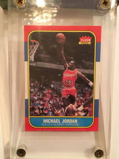 MICHAEL JORDAN 1986 86/87 FLEER #57 ROOKIE CARD CHICAGO: MICHAEL JORDAN 1986 86/87 FLEER #57 ROOKIE CARD CHICAGO BULLS NBANEAR MINT - UNGRADED