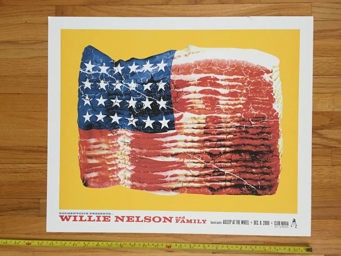 WILLIE NELSON CONCERT POSTER - 2009: WILLIE NELSON CONCERT POSTER - 2009 - about 24 inches wide on heavy stock. MINT CONDITION. Print by KII Arens. Arens’ album design/layout career has featured many projects, including: Dolly Parton��