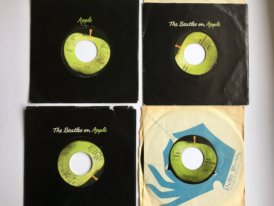 BEATLES APPLE RECORD COLLECTION - 45s: BEATLES APPLE RECORD COLLECTION - 45s including Get Back, Hey Jude, Ballad of John and Yoko These Beatles items came from one person. The lady who owned this entire collection had close personal ties 