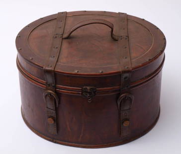 Hutschachtel: Holz und Leder. Duchm.36, H.20cm.