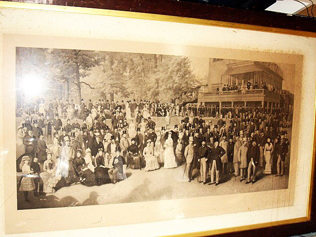 Engraving Ascot Races Sign by John Dickinson ca188: A HUGE ENGRAVING SIGNED BY JOHN DICKINSON - ASCOT RACES This huge engraving (48" x 30") is offered in its original frame and with original glass intact. It is engraved by John Dikinson founder of the
