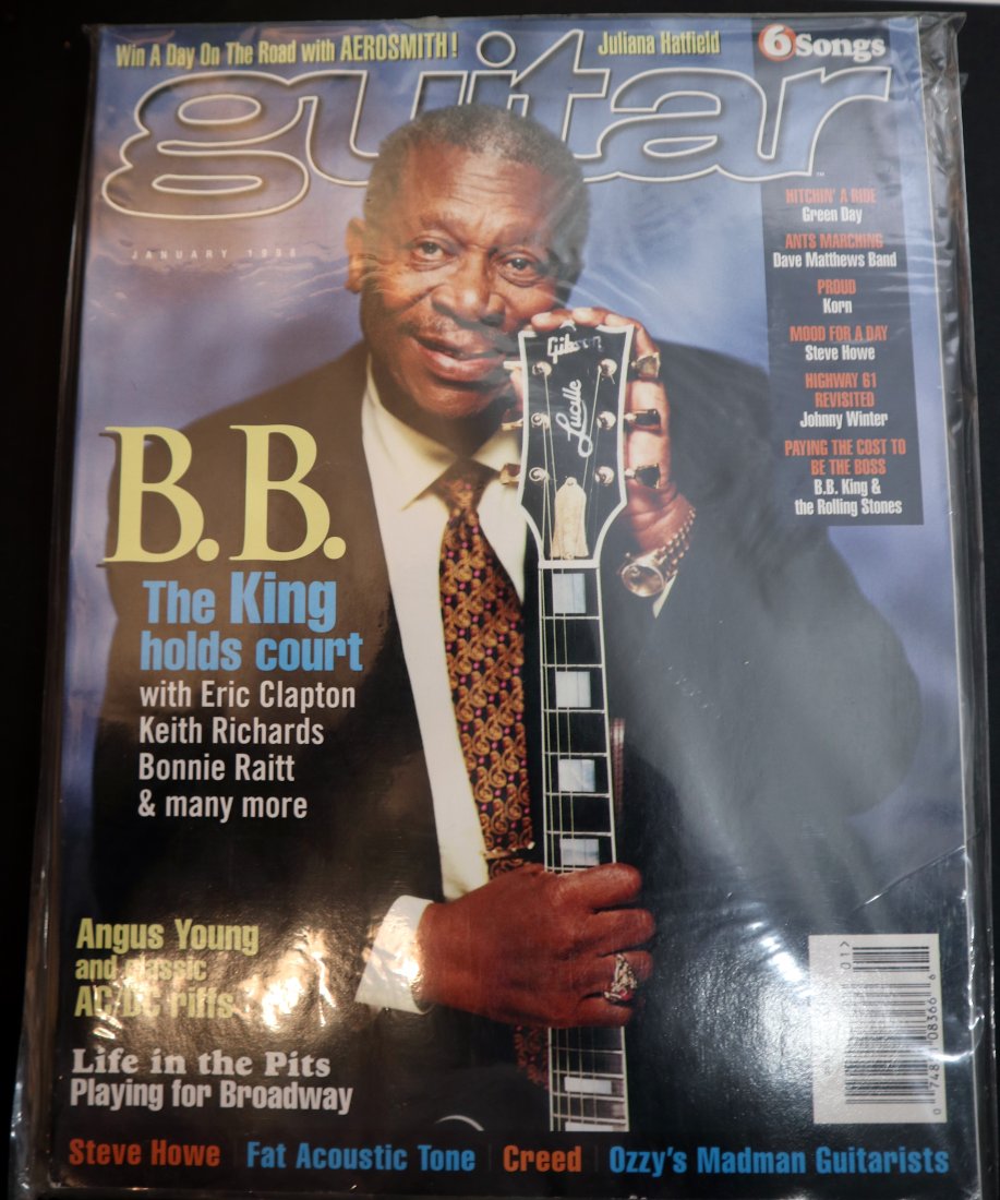 GUITAR MAGAZINE 3 x Copies 1993 Mint Jeff Beck etc.: These magazines are in Mint condition, each displayed in a clear acetate bag.