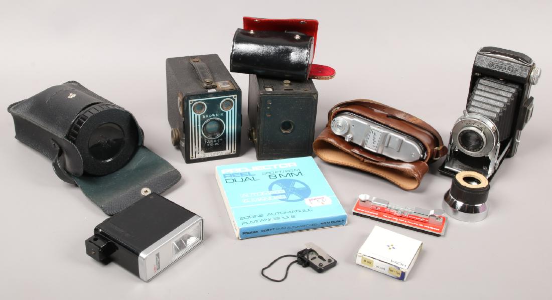 A quantity of photograph equipment including a Solida 1 (1 of 1)