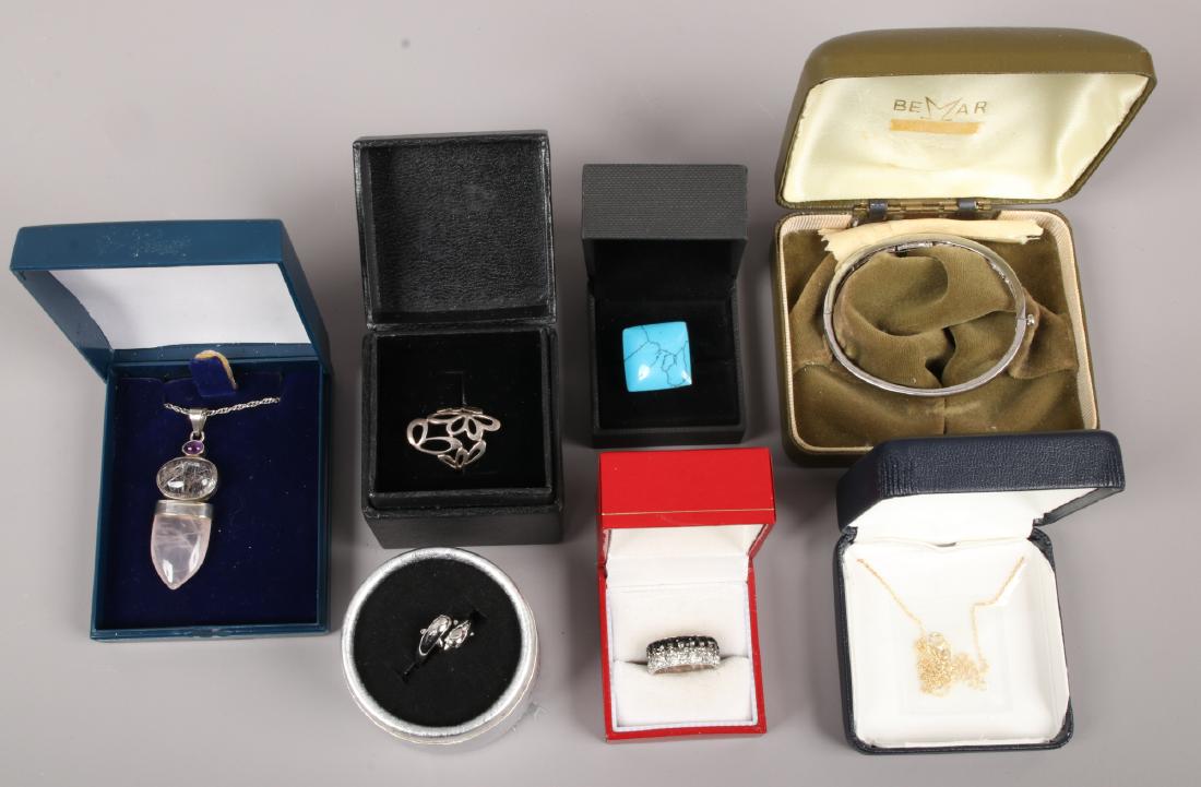 A collection of silver jewellery to include rings, (1 of 1)