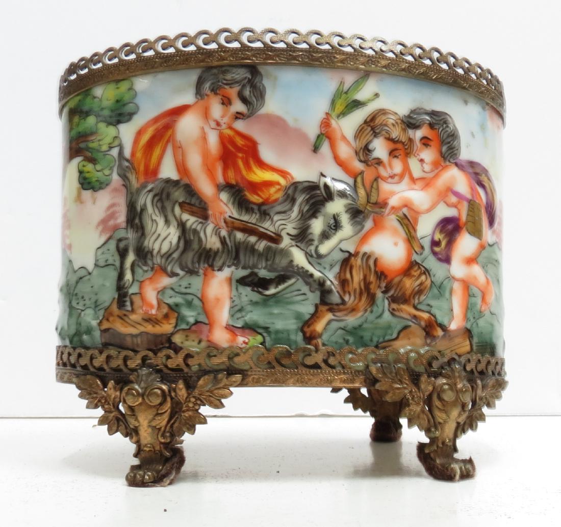 Capodimonte porcelain mini planter W: 6.5" H: 4" (1 of 4)