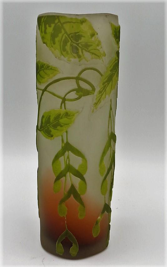 Galle Cameo Glass Vase H: 8.8 " France (Authentic): Shipping in USA $ 40 Emile Galle 1846-1904 in Nancy, was a French artist who worked in glass, and is considered to be one of the major forces in the French Art Nouveau movement