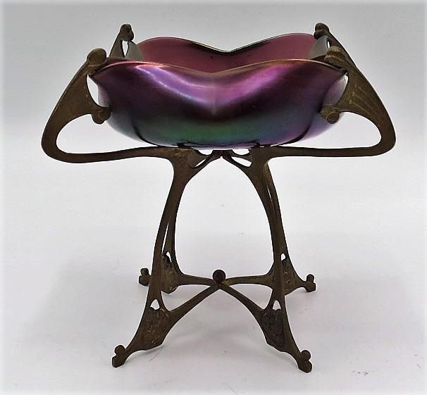 Loetz Glass & Bronze Art Nouveau Centerpiece H: 6": Shipping in USA $ 35 Ã‰mile GallÃ© , 1846 in Nancy â€“ 1904 in Nancy, was a French artist who worked in glass, and is considered to be one of the major forces in the French Art Nouveau movem