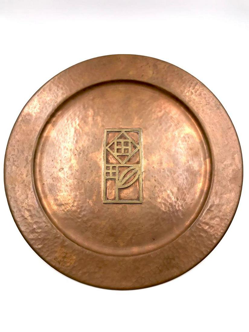 Josef Hoffmann Rare Bronze Plate - Diameter: 9.2": Shipping in USA $ 35 + Insurance The Wiener WerkstÃƒÂ¤tte (Vienna Workshop), established in 1903 by Koloman Moser and Josef Hoffmann, was a production community of visual artists in Vienna, Austri