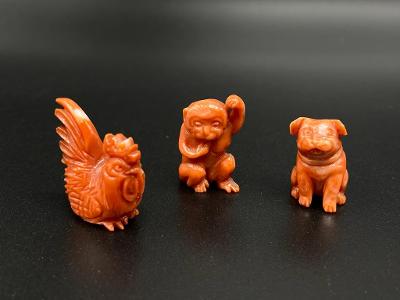 Coral set of 3 Chinese horoscope figures H: 1": Shipping in USA $ 20.
