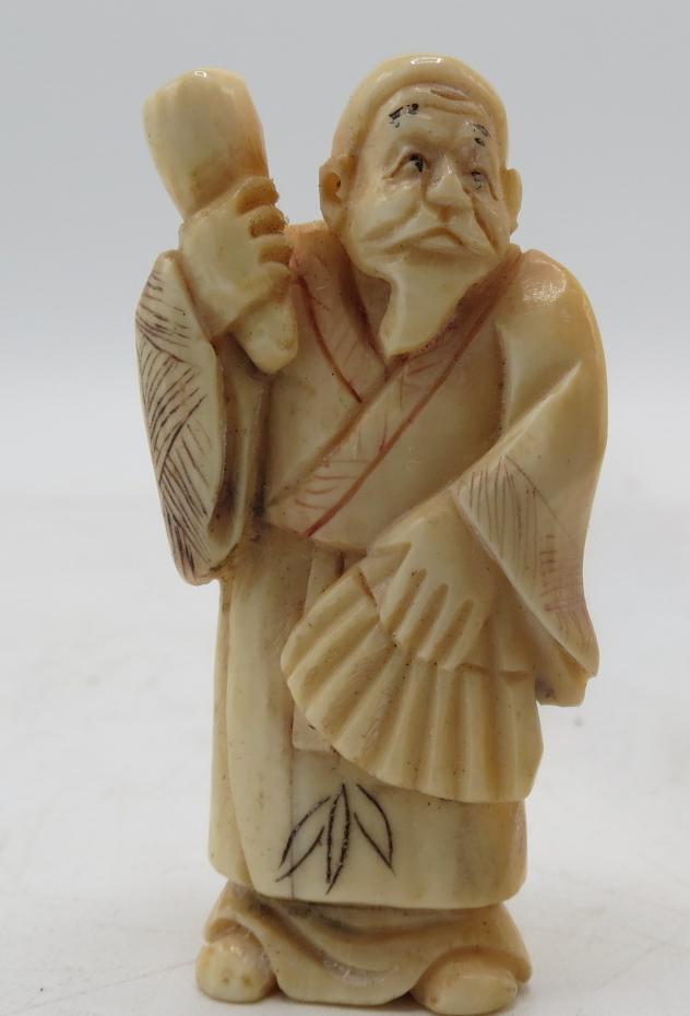 Japanese Netsuke Hand Carved H: 2": Shipping in USA $ 12. A netsuke is a miniature sculpture, originating in 17th century Japan. Initially a simply-carved button fastener on the cords of an inro box, netsuke later developed into ornatel