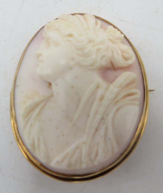 Porcelain Tureen by Ulla Procope, Valencia, Arabia, Finland - H: 6" Diam: 8": Shipping in USA $ 45. Ulrika (Ulla) Eleonora Matilda Procope-Nyman (1921–1968) Procope was one of the most prolific Finnish ceramic designers