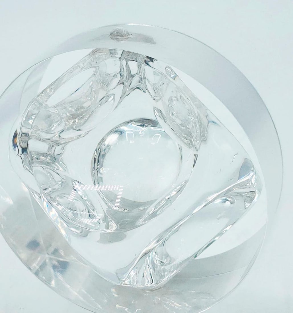 Rogelio Polesello Acrylic Sculpture w/ Moving Piece 5.4" x 5.4": Shipping in USA $ 45. Rogelio Polesello (26 July 1939 - 6 July 2014) was an Argentine painter, muralist and sculptor. He was best known for making Op art (or optical art) known in Latin America. He wo