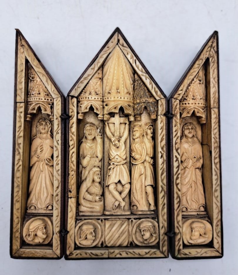 Magnificent GOA Religious Hand Carved  Triptic H: 7" W: 7" (1 of 6)