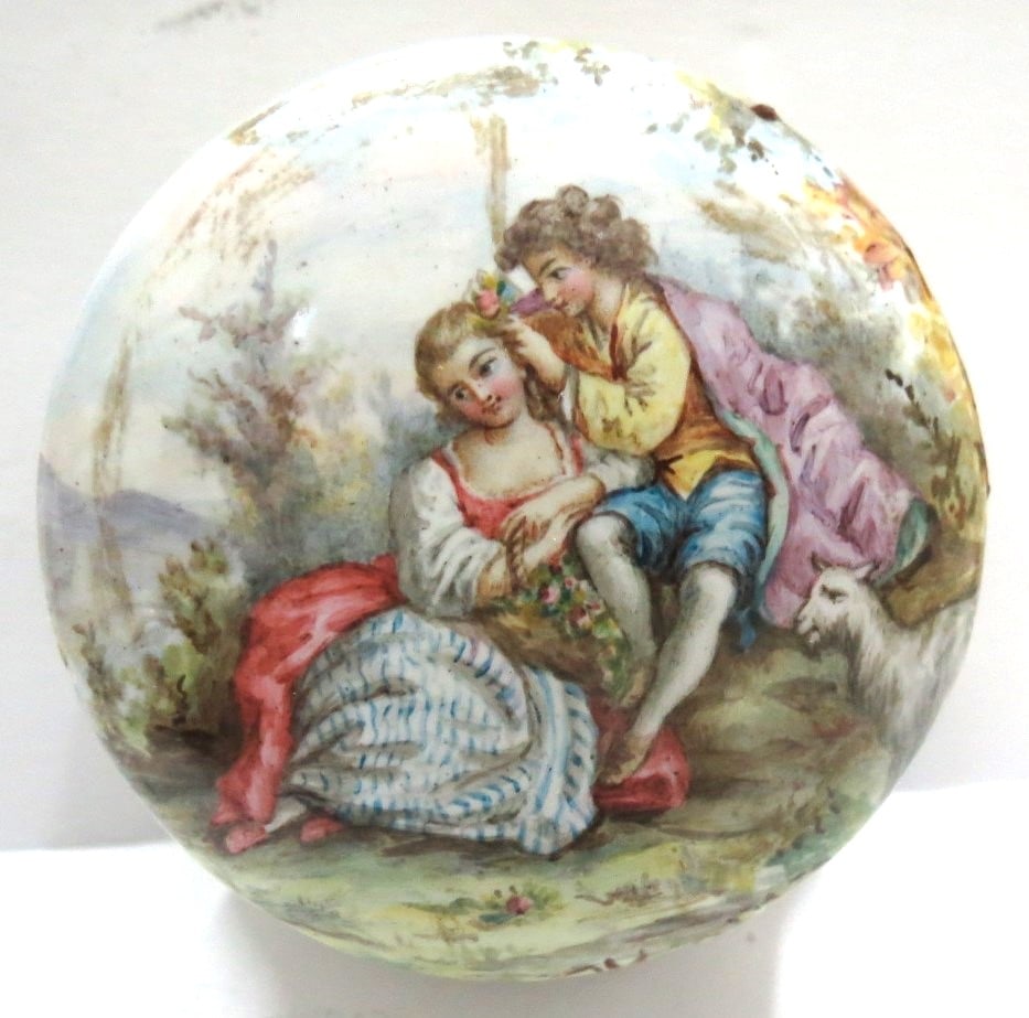 Enamel Top, Sides and Bottom Pill Box H: 1.5" Diam: 2.7" France: Shipping in USA $ 25.