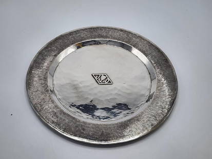 Jean Despres Art Deco Silverplated Large Plate Diam: 12" France: Shipping in USA $ 50. Jean Despres was a French jewelry maker and designer best known for his intricate Art Deco jewelry made from semi-precious stones, machine parts, and enamel. Despres' aesthetics