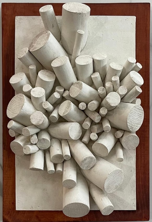 Sergio Camargo Attributed Painted Wood Sculpture 16" x 12" Brazil: NO COA - Sergio de Camargo (April 8, 1930-1990) was a sculptor and relief maker, born in Rio de Janeiro, Brazil. Sergio De Camargo studied at the Academia Altamira in Buenos Aires under Emilio Pettoru
