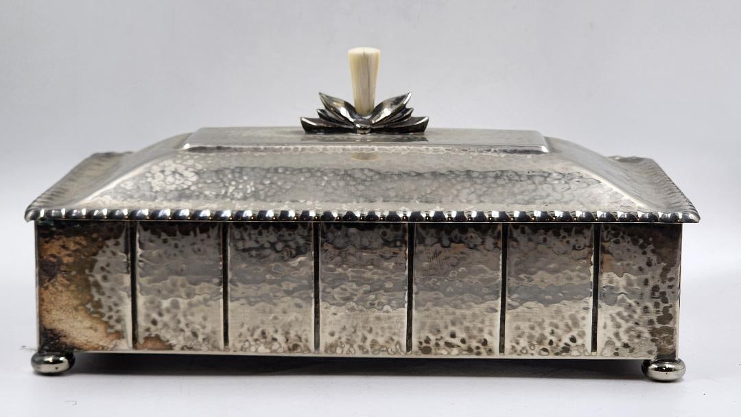 Josef Hoffmann Art Deco Box H: 4.5" W: 9" D: 3" Austria (1 of 13)