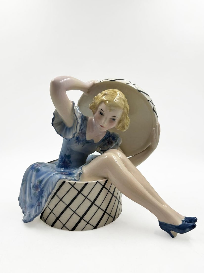Goldscheider Vienna Art Deco Porcelain, Surprise Girl H: 6" W: 7.5" D: 5.2": Shipping in - House available - Small Professional Restoration. In 1885, Friedrich Goldscheider came from the Bohemian city of Pilsen to Vienna and founded the Goldscheider Porcelain Manufactory and M