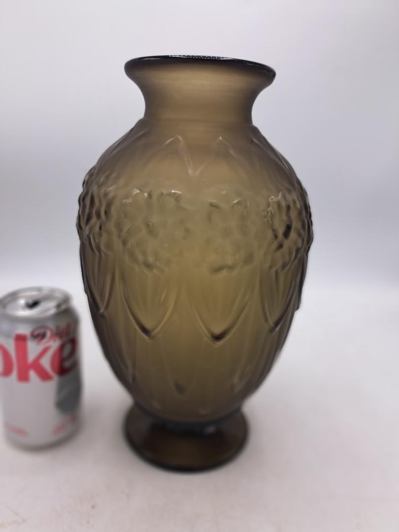 Vercais "Schneider" Art Deco Glass Vase H: 12" Diam: 7.5" France (1 of 4)