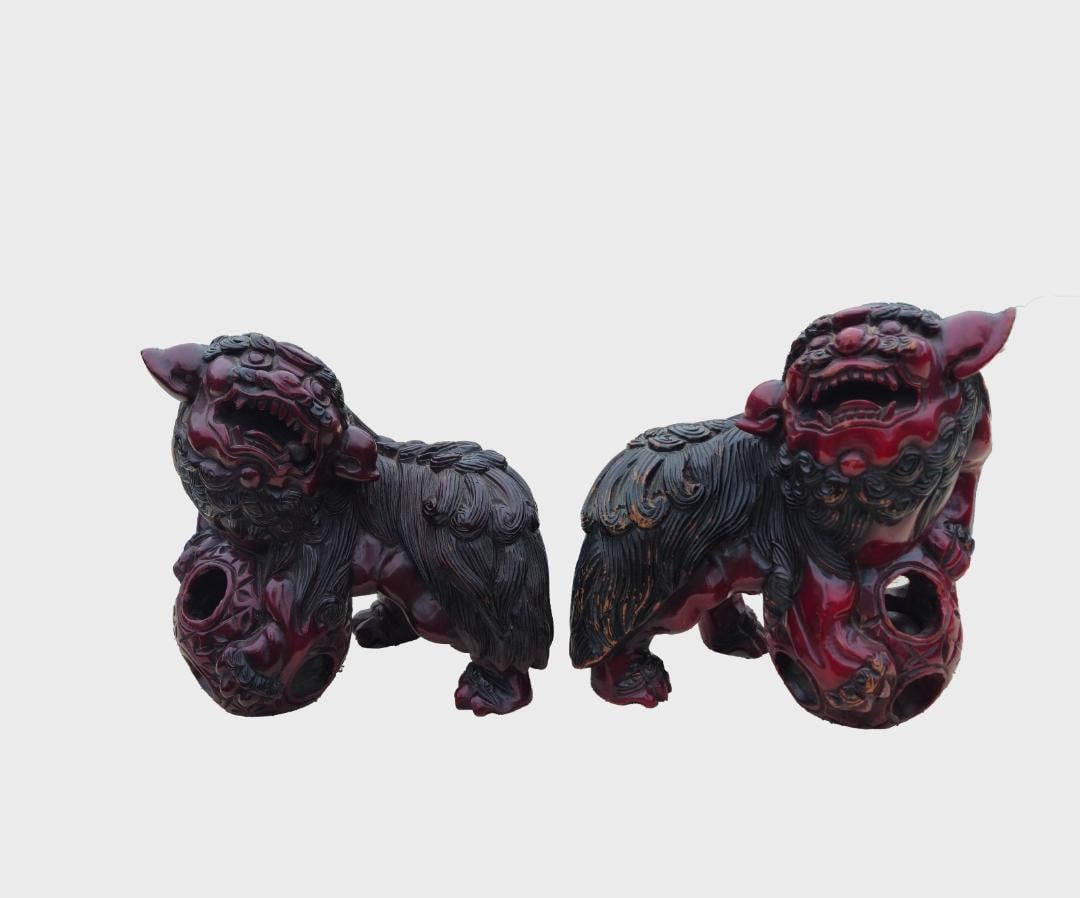 Pair of Polychrome Hand Carved Wood Foo Dogs Figures H: 10" W: 11" (1 of 4)