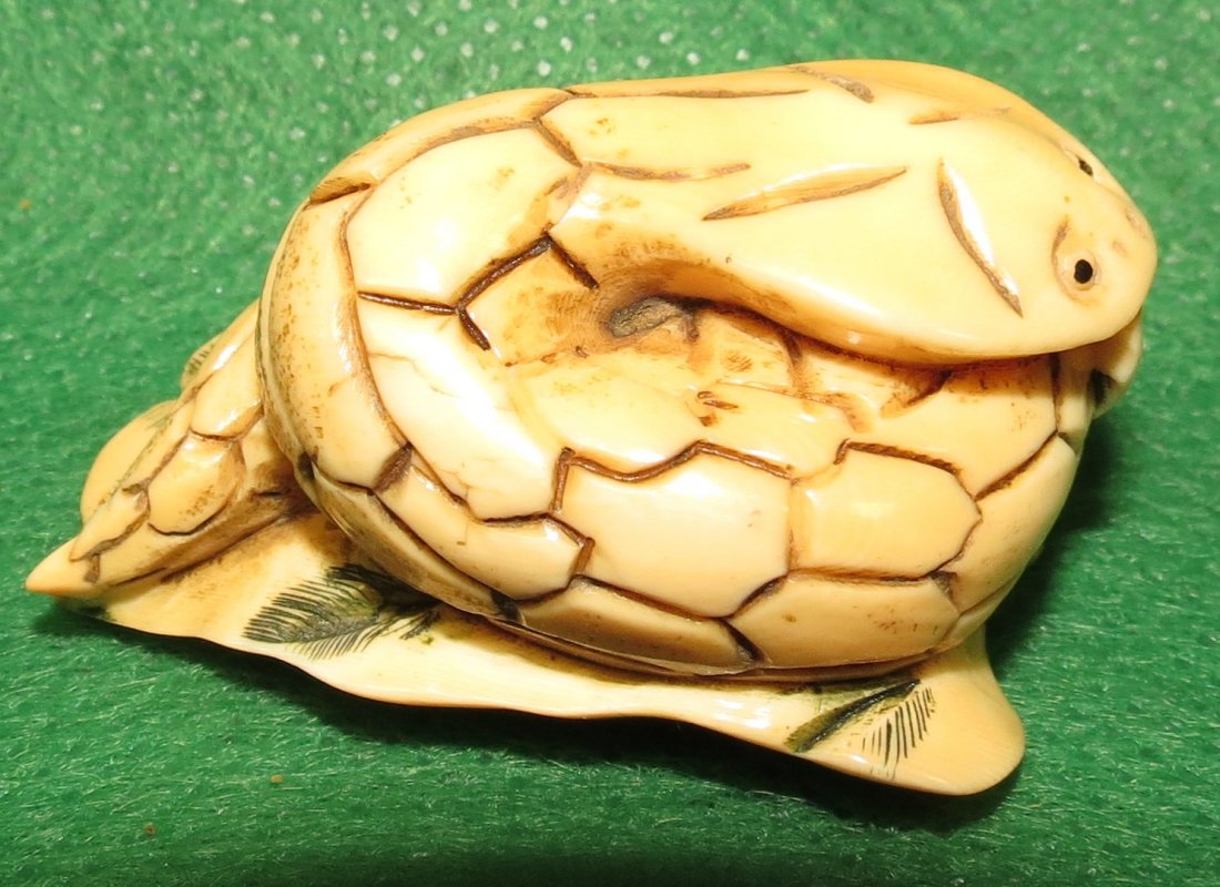 Ivory Netsuke, Snake , Signed: Est. Shipping = $ 10 to U.S