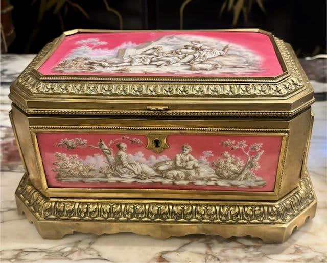 Antique (1870s) Pompadour Pink Hand Painting Jewelry Box France: Shipping in - House available. H: 5" W: 9" D: 5"