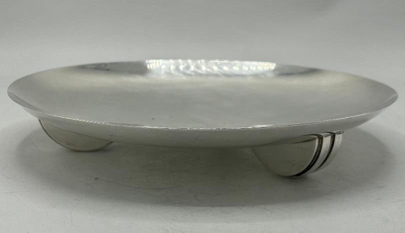Art Deco Silverplated Centerpiece H: 2" Diam: 11": Shipping in - House available