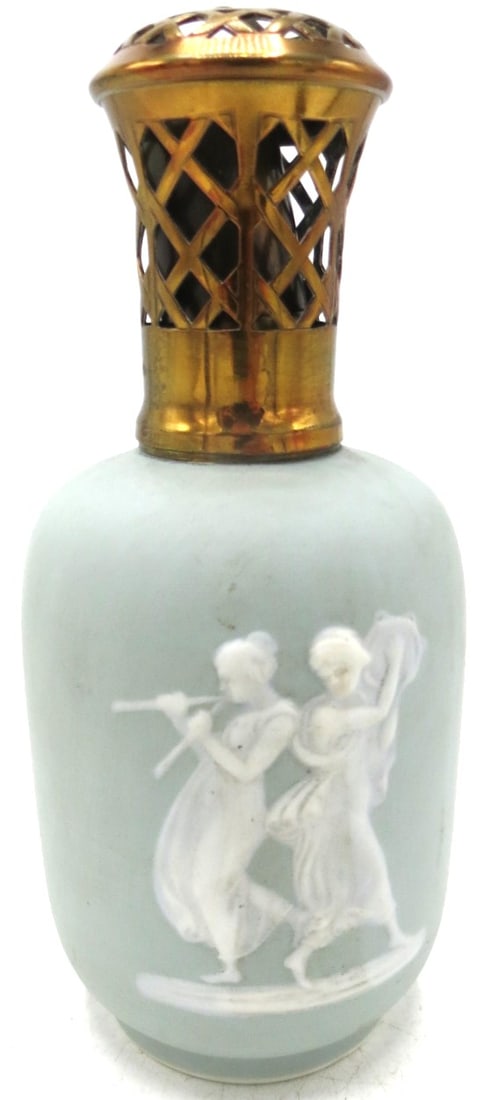 Limoges Porcelain Bergere Lamp By Tharaud 1920 H: 7": Shipping in - House available