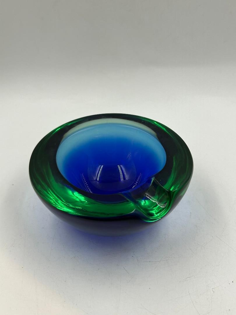 Murano Art Deco Glass Ashtray H: 2.2" Diam: 5" Italy: We have an in-house shipping department to ensure your post-purchase processing is as easy as possible. We encourage you to call us 561-2129413 or contact carstensgalleries@yahoo.com if you have any f