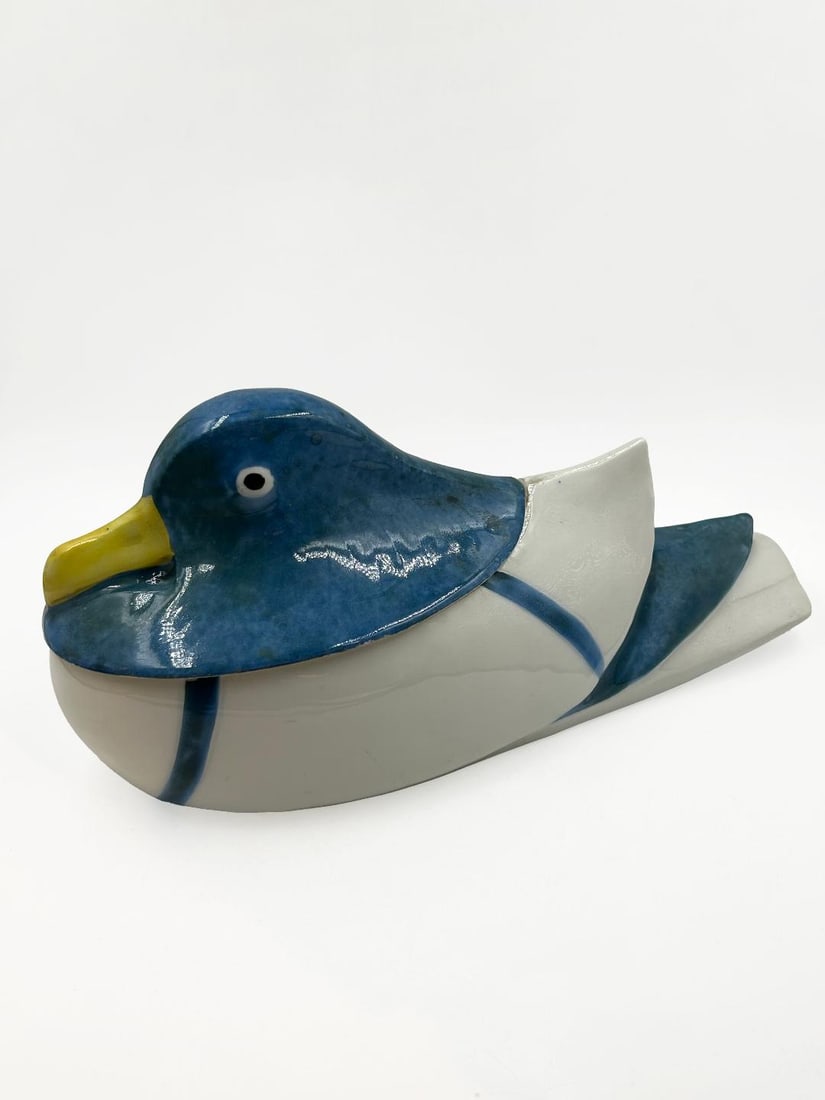 Edouard Marcel Sandoz - Theodore Haviland Porcelain Box 4" x 10" x 4": We have an in-house shipping department to ensure your post-purchase processing is as easy as possible. We encourage you to call us 561-2129413 or contact carstensgalleries@yahoo.com if you have any f