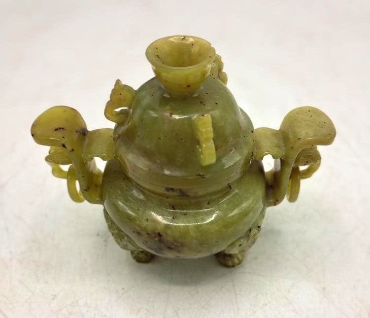 Antique Chinese Jade Censer H: 4" W: 5" D: 3": Shipping in - House available