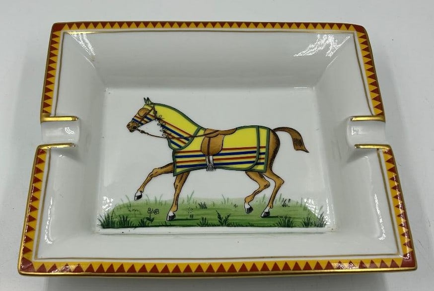 Hemes Paris Porcelain Ashtray w/ Horse H: 1" W: 8" D: 7" France (1 of 7)