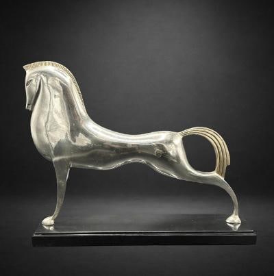 Gio Ponti Style Art Deco Silverplate Sculpture of Horse W: 14.5": We have an in-house shipping department to ensure your post-purchase processing is as easy as possible. We encourage you to call us 561-2129413 or contact carstensgalleries@yahoo.com if you have any f
