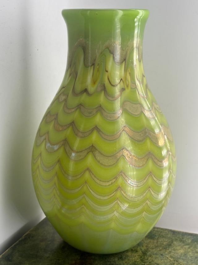 Murano Art Deco Glass Vase H: 8.8" Italy: Shipping in - House available