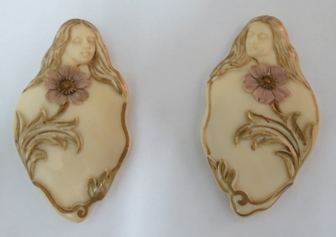 Antique French Art Nouveau Pair of Boxes w/ Lady Figures (1900s) France: We have an in-house shipping department to ensure your post-purchase processing is as easy as possible. We encourage you to call us 561-2129413 or contact carstensgalleries@yahoo.com if you have any f